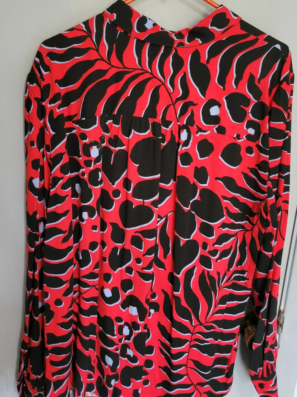 Chico's Easy Shirt Sz 16 Red Black & Light Blue Animal-Print Button Front Blouse